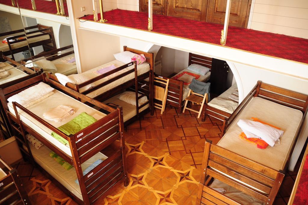 Tbilisi Friends Hostel Pokoj fotografie
